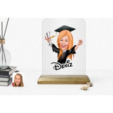 BK Kişiye Özel Kadın Mezun Karikatürlü Ahşap Standlı Çerçeve