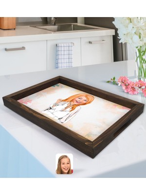 BK Kişiye Özel Kadın Model Karikatürlü Doğal Ahşap Tepsi-2