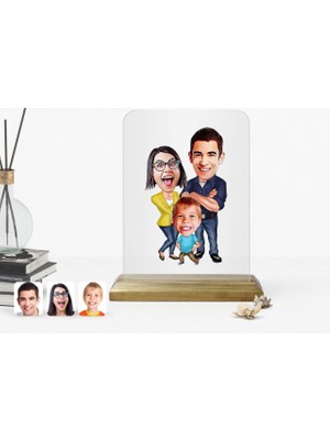 BK Kişiye Özel Aile Karikatürlü Ahşap Standlı Çerçeve-1