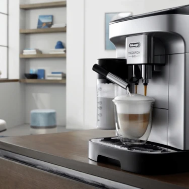 Delonghi MAGNIFICA EVO ekirdekten Fincana Kahve Makinesi Fiyat