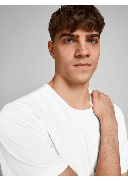 Erkek Beyaz Tişört ( Model Kodu : 12182498 )