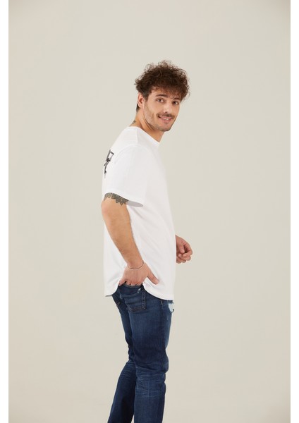 Erkek Beyaz Tişört ( Model Kodu : J222123 ) fırsatları