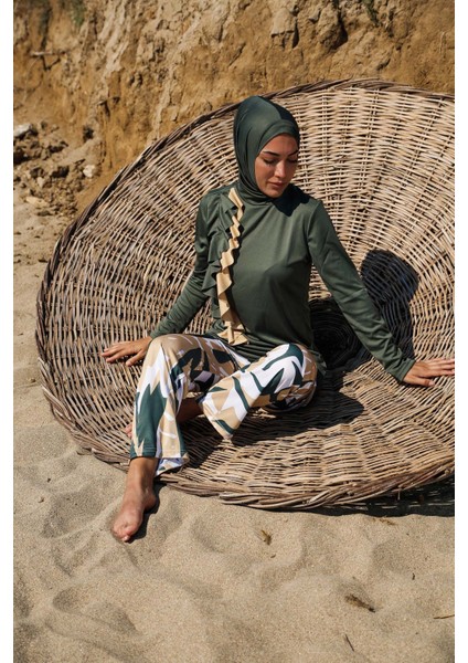 Rivamera Kadın Haki Volanlı Tasarım Desenli Tesettür Mayo R1105