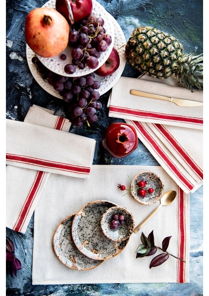 4'lü Keten Kırmızı Şerit Detaylı Amerikan Servis