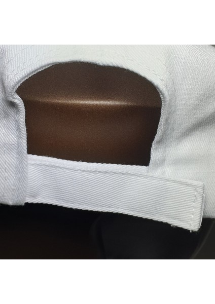 Beyaz, Piercingli, Zincir Detaylı Gotik Şapka, Kep fırsatları