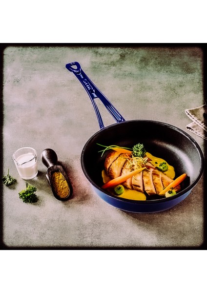 Döküm Kızartma Tavası, Metal Saplı. ÇAP(Ø)24CM. - Mavi fırsatları
