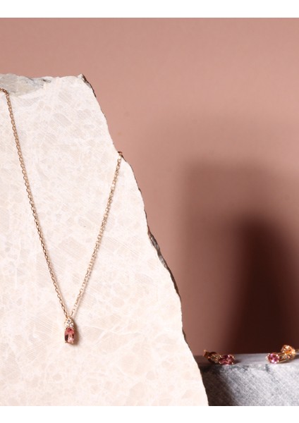0,27 Karat Pırlantalı Turmalin Kolye