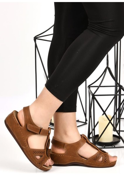 09-268 Kadın Günlük Sandalet fiyatları