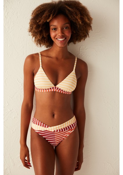 Çok Renkli Çizgili Havana Üçgen Bikini Üstü