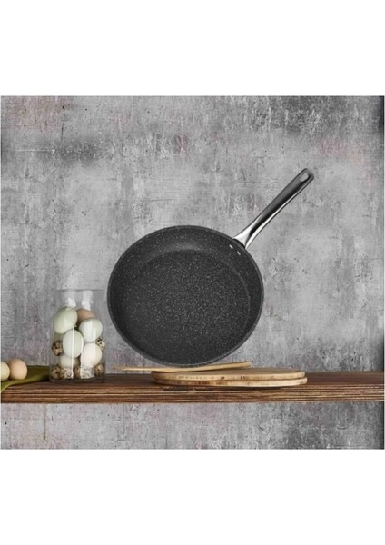 Cookcase Blackline Indüksiyon Tabanlı Tava 30 cm