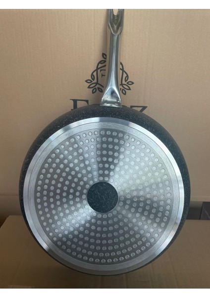 Cookcase Blackline Indüksiyon Tabanlı Tava 30 cm