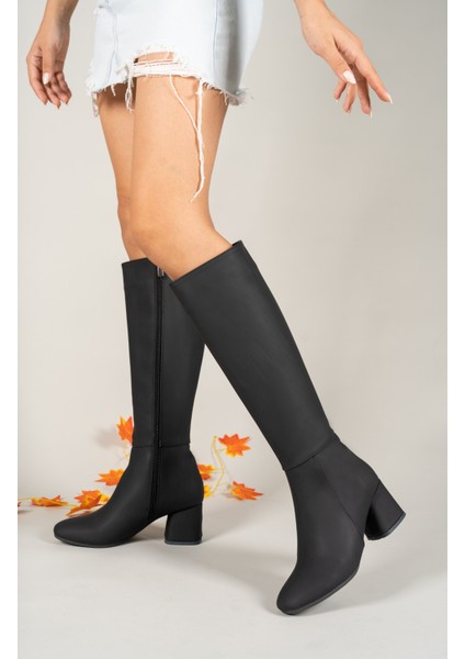 Kadın Mat Siyah Suni Deri Çizme – Fermuarlı, Ortopedik Taban, Kaymaz Taban ve Trekking Kullanımına Uygun modelleri