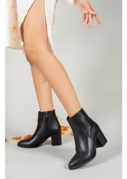 Siyah Cilt Kadın Bot 0012893S modelleri
