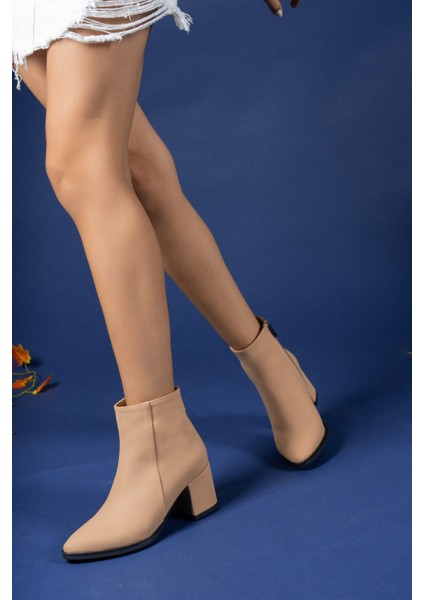Extra Mat Nude Kadın Bot 0012893S