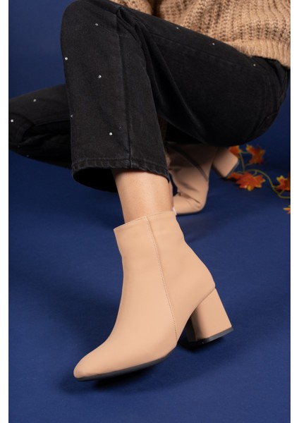 Extra Mat Nude Kadın Bot 0012892Y