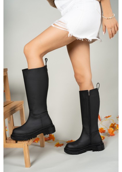 Kadın Mat Siyah Çizme – Ortopedik Tabanlı, Fermuarlı, Günlük ve Dış Mekan Kullanıma Uygun Rahat Model modelleri