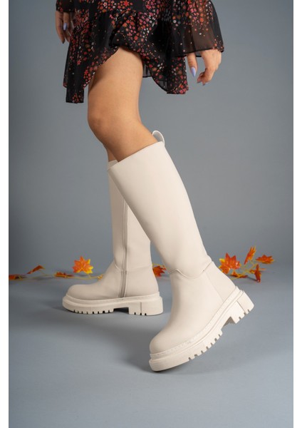 Kadın Mat Bej Deri Çizme – Fermuarlı, Kısa Topuklu, Ortopedik Rahat Tabanlı, Outdoor ve Günlük Kullanıma Uygun modelleri