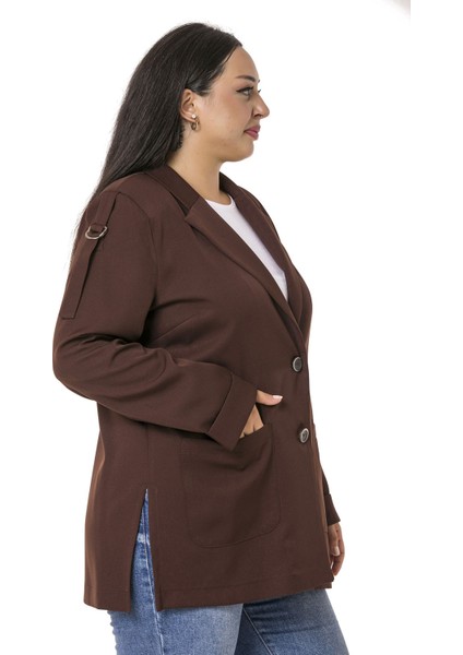 Büyük Beden Kol Ağzı Duble Katlamalı Omuzda Şerit ve D Toka Detaylı Yanı Yırtmaçlı Kahverengi Ceket indirimleri