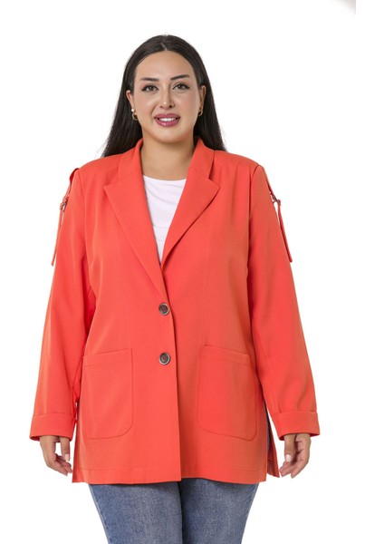 Büyük Beden Kol Ağzı Duble Katlamalı Omuzda Şerit ve D Toka Detaylı Yanı Yırtmaçlı Turuncu Ceket fiyatları