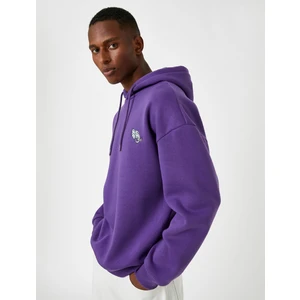 Işlemeli Kapşonlu Sweatshirt