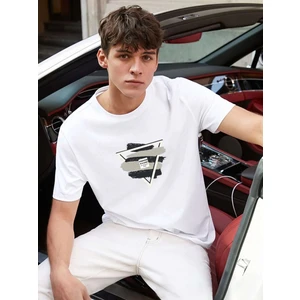 DAXİS Sportwear Company Üçgen Üstü Çizgili Baskılı Oversize Tshirt