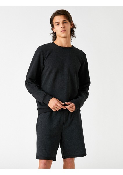 Bisiklet Yaka Basic Sweatshirt