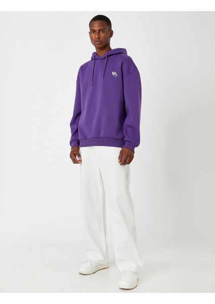 Işlemeli Kapşonlu Sweatshirt fiyatları