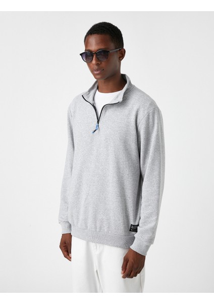 Dik Yaka Fermuarlı Sweatshirt modelleri