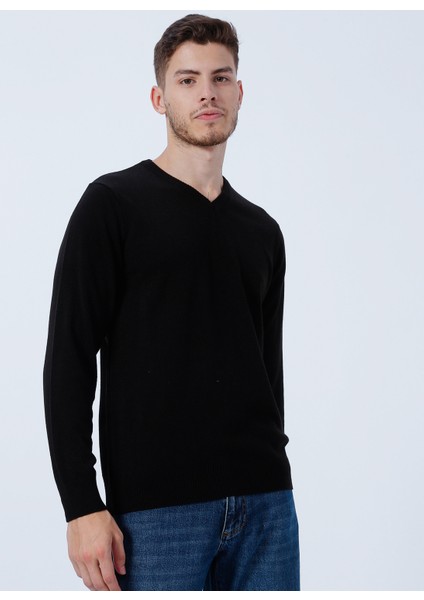 V Yaka Siyah Erkek Kazak 4A4923100002 modelleri