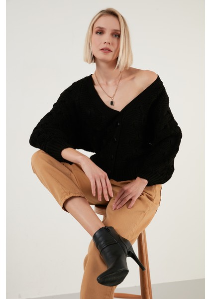 V Yaka Düğmeli Örgülü Triko Hırka Kadın Hırka 6310007 modelleri