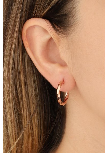 Kıvrımlı Gümüş Şarnel Küpe fırsatları