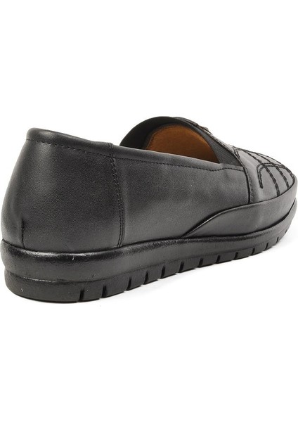 178 Siyah Içi Dışı Hakiki Deri Kadın Günlük Ayakkabı fırsatları