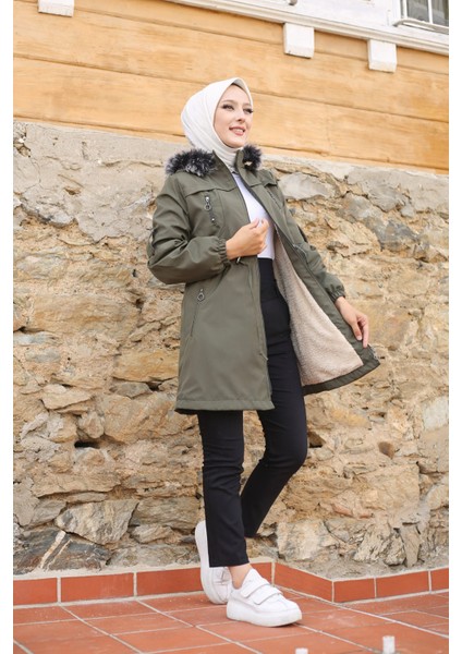 Haki Içi Kürklü ve Su Geçirmez Kadın Kışlık Mont & Kaban indirimleri
