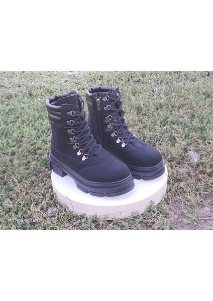 Orta Boy Kaymaz Taban Ipli Fermuarlı Bayan Postal Bot