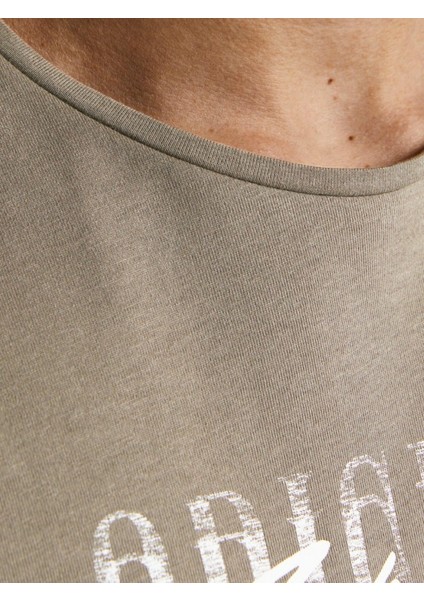 O Yaka Regular Fit Baskılı Kahve Erkek T-Shirt - 12205957_Jorjungle Script Tee