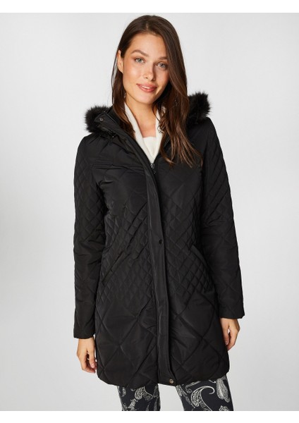 Kürk Kapüşonlu Kapitone Kaban 00041 fırsatları