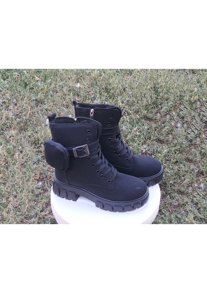 Orta Boy Kaymaz Taban Fermuarlı Cüzdan Detaylı Bayan Postal Bot