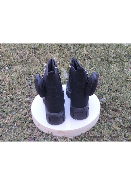 Orta Boy Kaymaz Taban Fermuarlı Cüzdan Detaylı Bayan Postal Bot modelleri