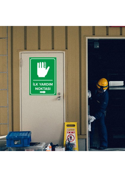 NewJargon Ilk Yardım Noktası Sağ Ok Levhası - Dekote Malzeme 25X35 cm