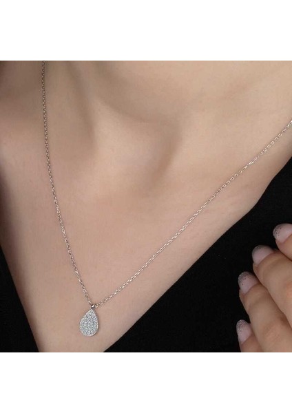 Swarovski Taşlı Gümüş Damla Bayan Kolye