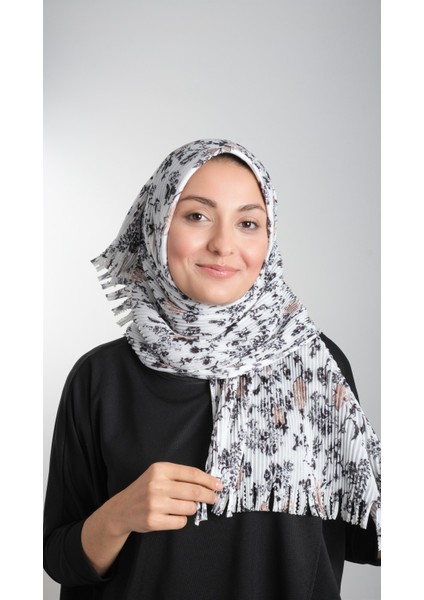 Krem-Siyah Pratik Hazır Geçmeli Tesettür Eşarp Kesik Elyaf Piliseli Çiçek Desenli 1818D6_4001