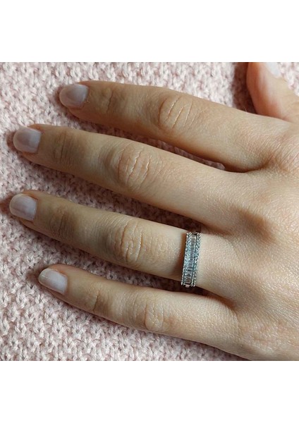 Taşlı Yüzük 14 Ayar Altın 1.54 Gram ABYYZK0088 fiyatları