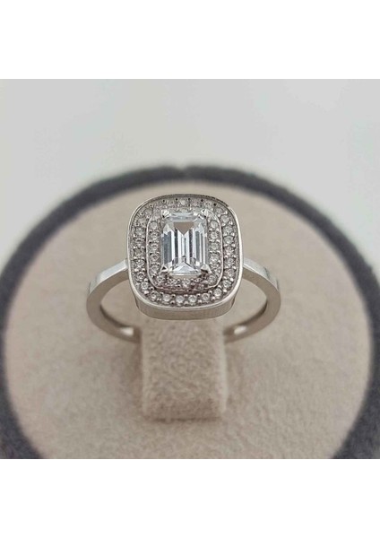 Baget Taşlı Altın Yüzük 14 Ayar 2.31 Gram ABYYZK0145 fiyatları