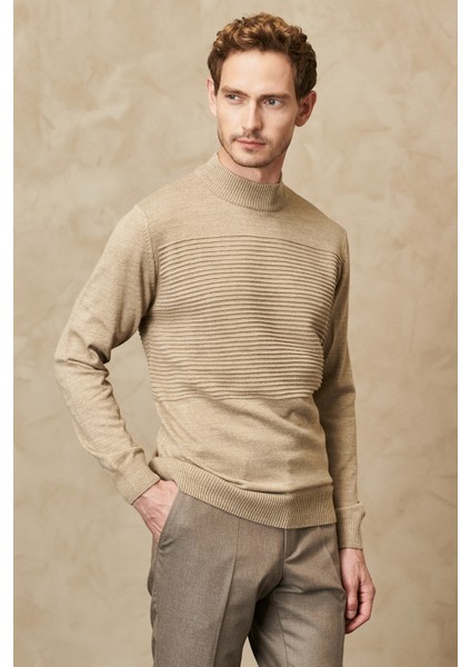 Erkek Bej Tüylenme Yapmayan Standart Fit Normal Kesim Yarım Balıkçı Yaka Çizgi Dokulu Triko Kazak modelleri