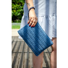 BY Sinem Dusunsel Kadın Kot Mavisi Renk Içi Astarlı Fermuar Detaylı Clutch El Yapımı Çanta