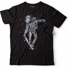 Kendim Seçtim Uzayda Kaykay Astronot Ay Nasa Uzay Cosmos Çocuk Tişört Siyah