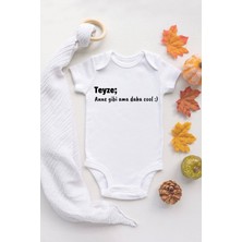 Tuğba Baby Teyze Anne Gibi Ama Daha Cool Baskılı Ekru Çıtçıtlı