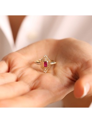 Sembol Gold 14 Ayar Altın Ruby Yüzük Coral