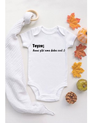 Tuğba Baby Teyze Anne Gibi Ama Daha Cool Baskılı Ekru Çıtçıtlı