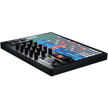Polyend Play Audio & MIDI Sampler Sequencer Groovebox Fiyatı